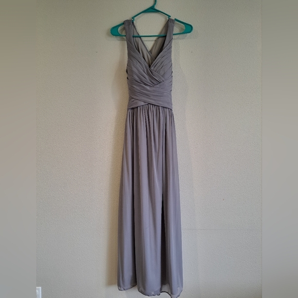 Davids bridal Bellini special occasion criss cross back halter dress size 2 - Picture 6 of 8